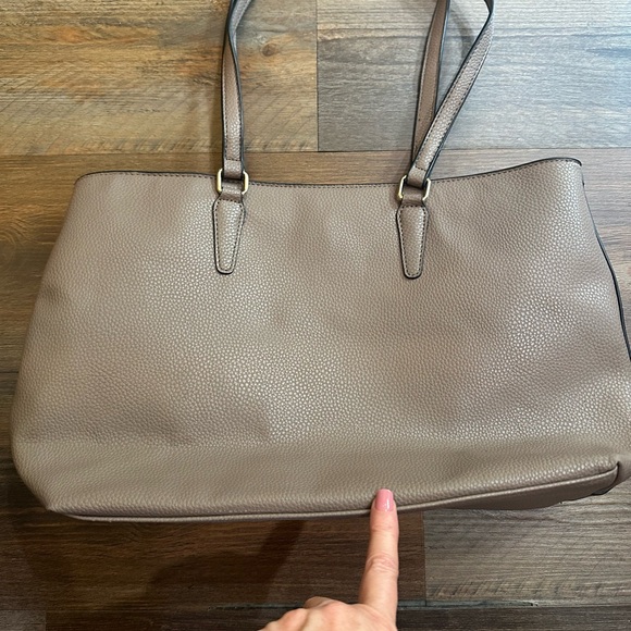 Mathew And Julian vegan leather shoulder bag - Picture 6 of 9